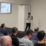 Participantes do Workshop Cost Obeya reunidos na Toyota